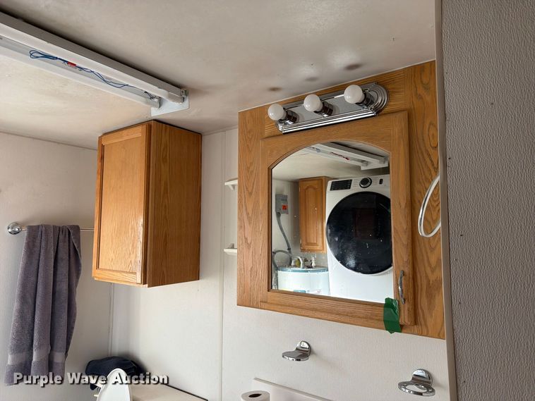 image for item FK4669 Skid mounted living quarters