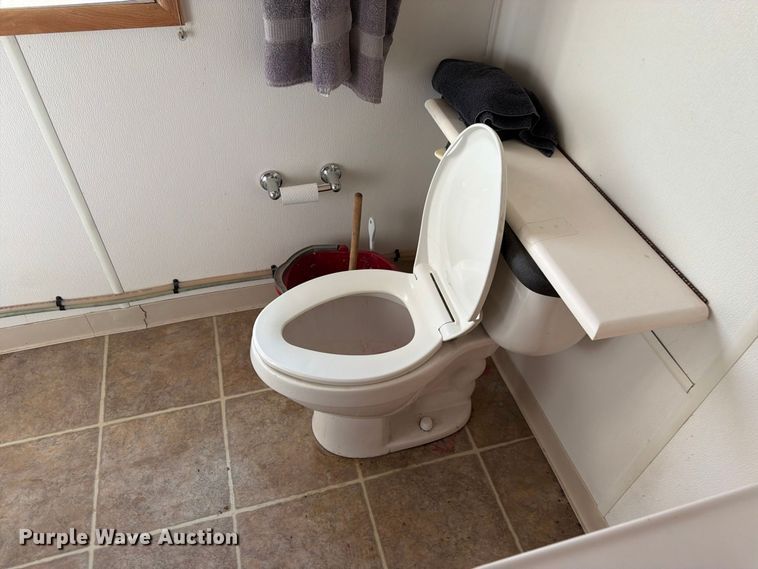 image for item FK4669 Skid mounted living quarters
