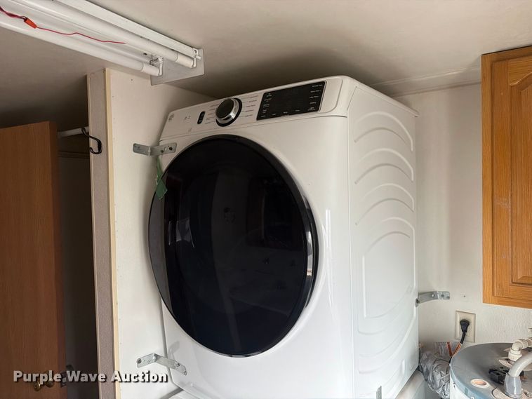 image for item FK4669 Skid mounted living quarters