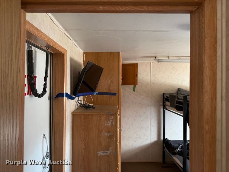 image for item FK4669 Skid mounted living quarters