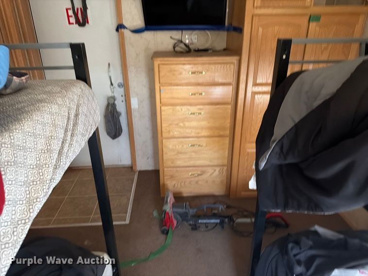 image for item FK4669 Skid mounted living quarters