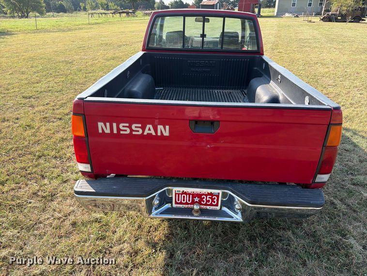image for item FK5253 1988 Nissan Pickup Ext. Cab pickup truck