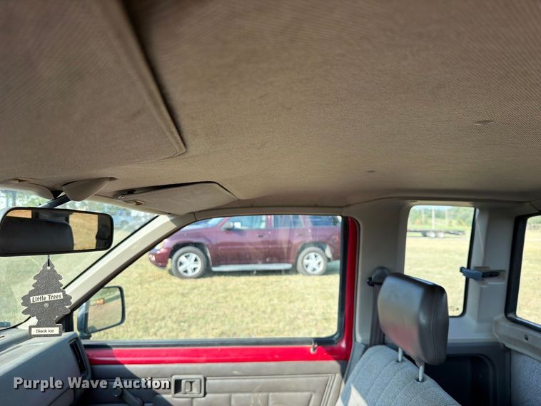 image for item FK5253 1988 Nissan Pickup Ext. Cab pickup truck