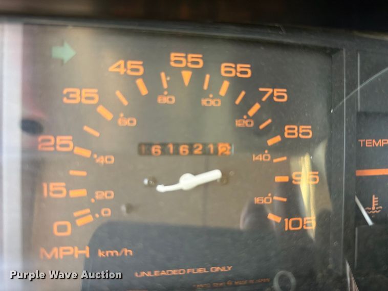 image for item FK5253 1988 Nissan Pickup Ext. Cab pickup truck