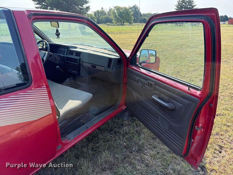 image for item FK5253 1988 Nissan Pickup Ext. Cab pickup truck