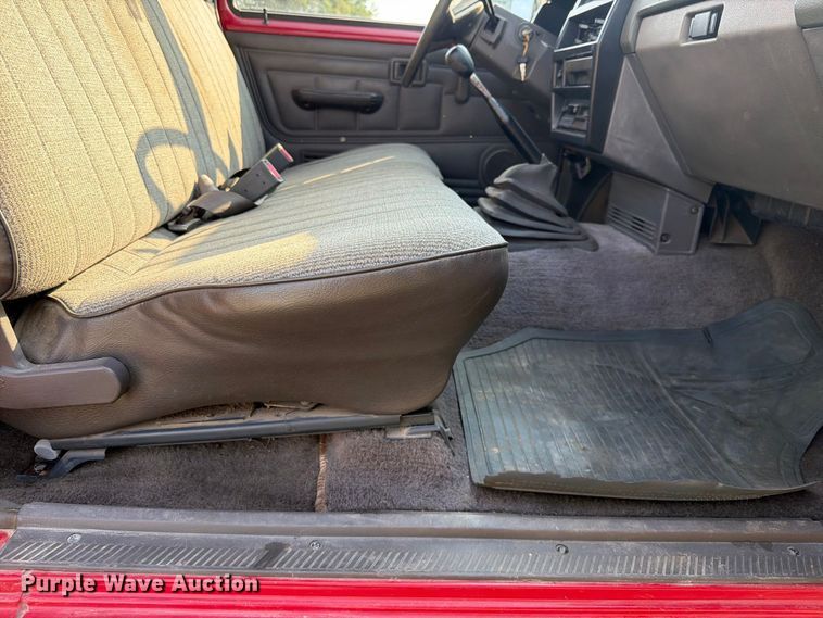 image for item FK5253 1988 Nissan Pickup Ext. Cab pickup truck