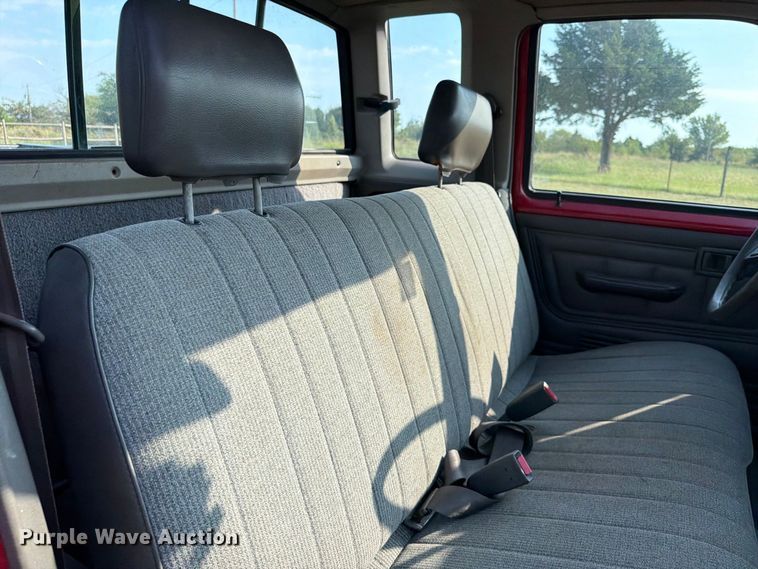 image for item FK5253 1988 Nissan Pickup Ext. Cab pickup truck