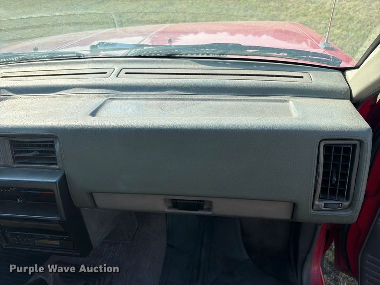 image for item FK5253 1988 Nissan Pickup Ext. Cab pickup truck