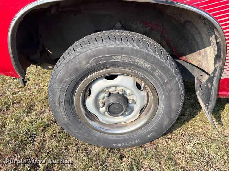 image for item FK5253 1988 Nissan Pickup Ext. Cab pickup truck