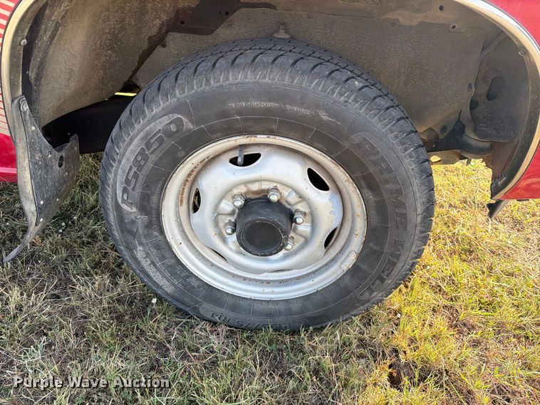 image for item FK5253 1988 Nissan Pickup Ext. Cab pickup truck