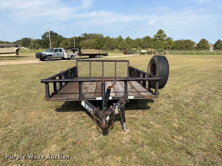 image for item FK5260 2012 Texas Bragg utility trailer