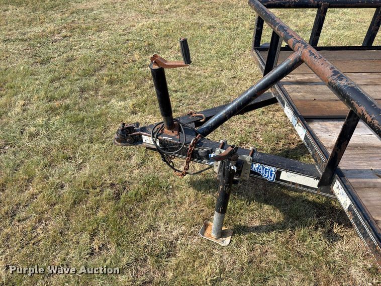 image for item FK5260 2012 Texas Bragg utility trailer