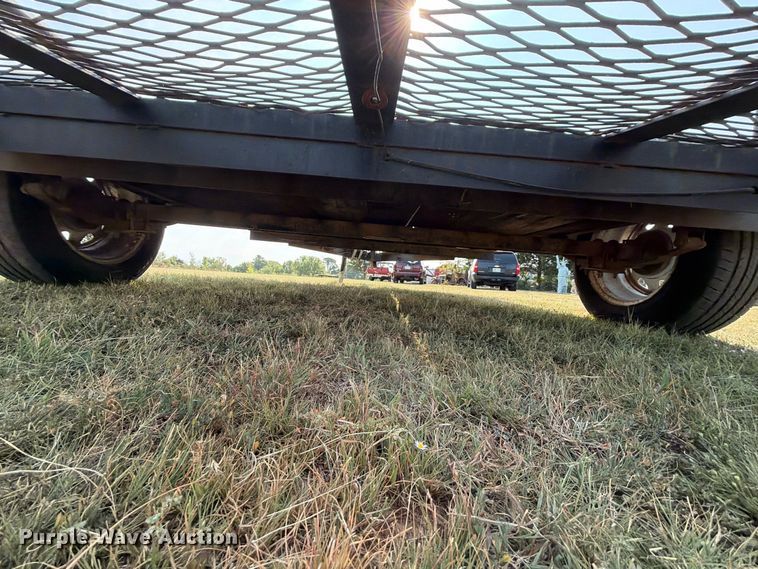 image for item FK5260 2012 Texas Bragg utility trailer