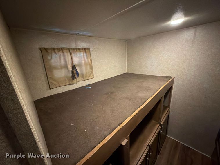 image for item FK5289 2017 Forest River Catalina 301BHSCK camper