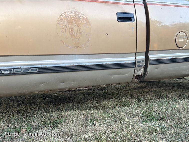 image for item FM6536 1989 Chevrolet C1500 pickup truck