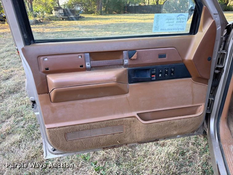 image for item FM6536 1989 Chevrolet C1500 pickup truck