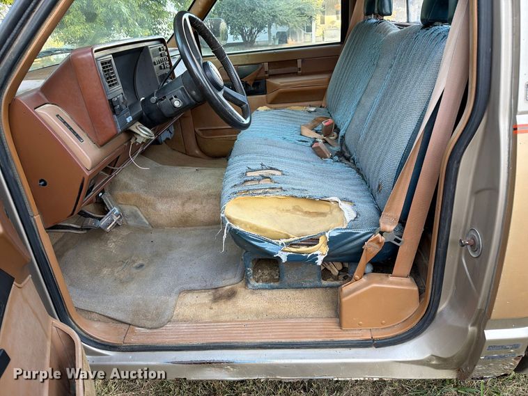 image for item FM6536 1989 Chevrolet C1500 pickup truck