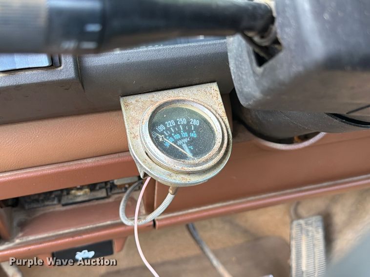 image for item FM6536 1989 Chevrolet C1500 pickup truck