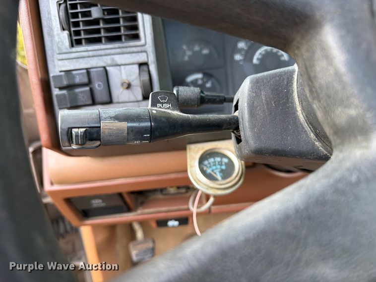 image for item FM6536 1989 Chevrolet C1500 pickup truck