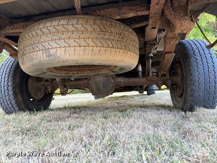 image for item FM6536 1989 Chevrolet C1500 pickup truck