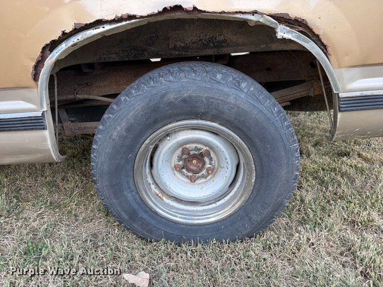image for item FM6536 1989 Chevrolet C1500 pickup truck