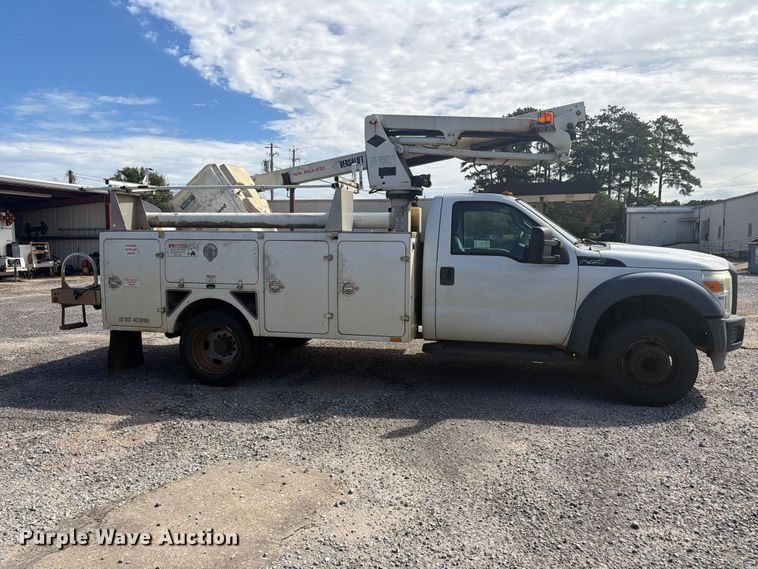 image for item FN2067 2016 Ford F450 Super Duty bucket truck