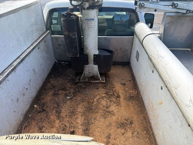 image for item FN2067 2016 Ford F450 Super Duty bucket truck