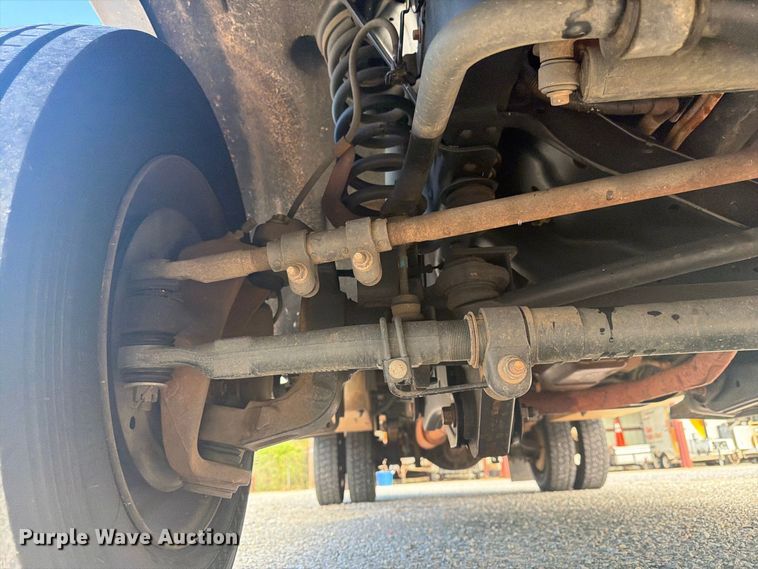image for item FN2067 2016 Ford F450 Super Duty bucket truck