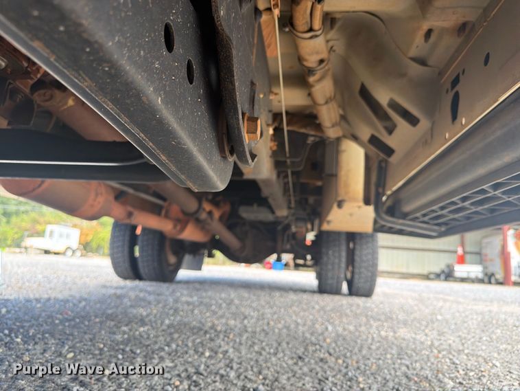 image for item FN2067 2016 Ford F450 Super Duty bucket truck
