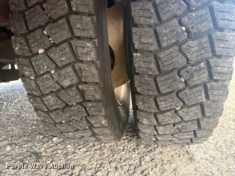 image for item FN2067 2016 Ford F450 Super Duty bucket truck