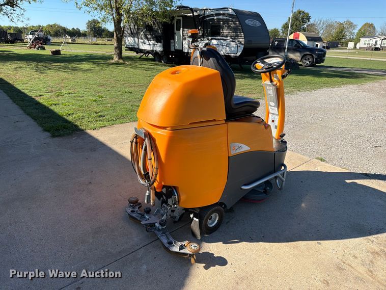 image for item FN2635 Taski CO2500 floor scrubber