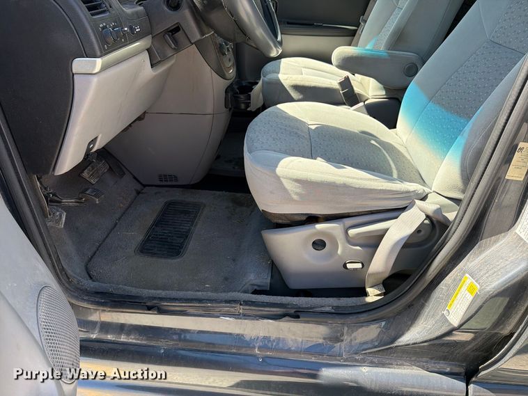 image for item FN2636 2008 Chevrolet Uplander handicap accessible van