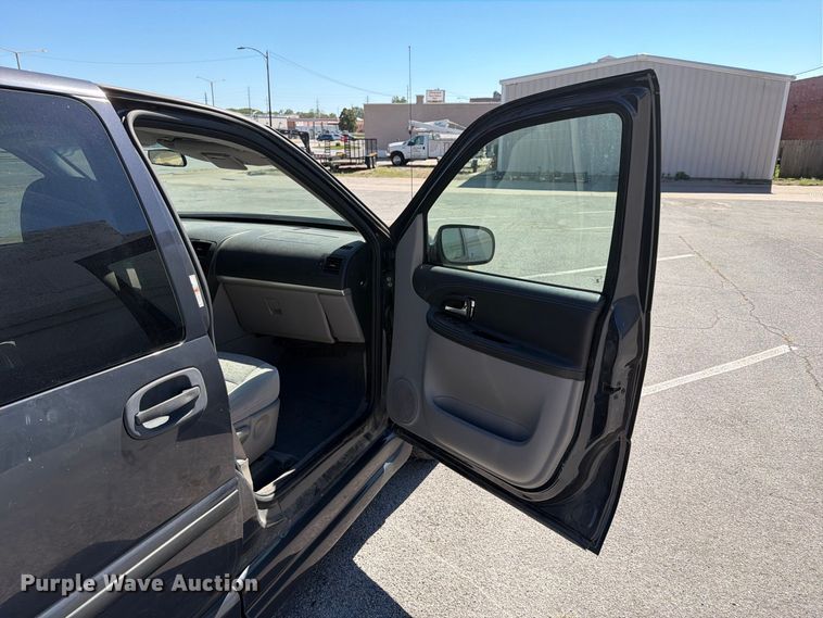 image for item FN2636 2008 Chevrolet Uplander handicap accessible van