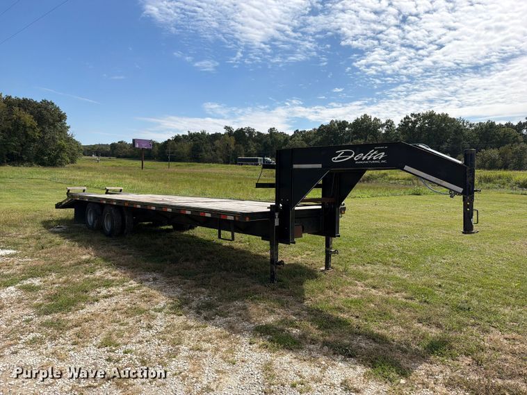 image for item FN5881 2007 Delta FS equipment trailer