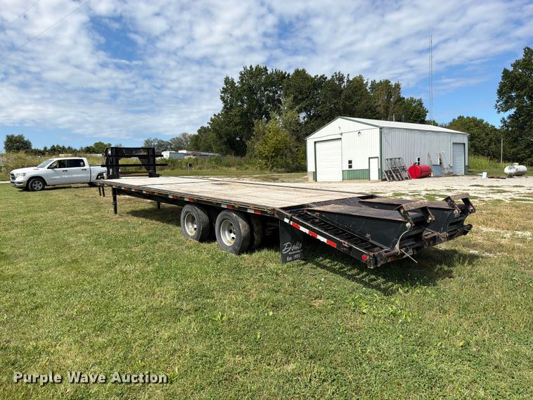 image for item FN5881 2007 Delta FS equipment trailer