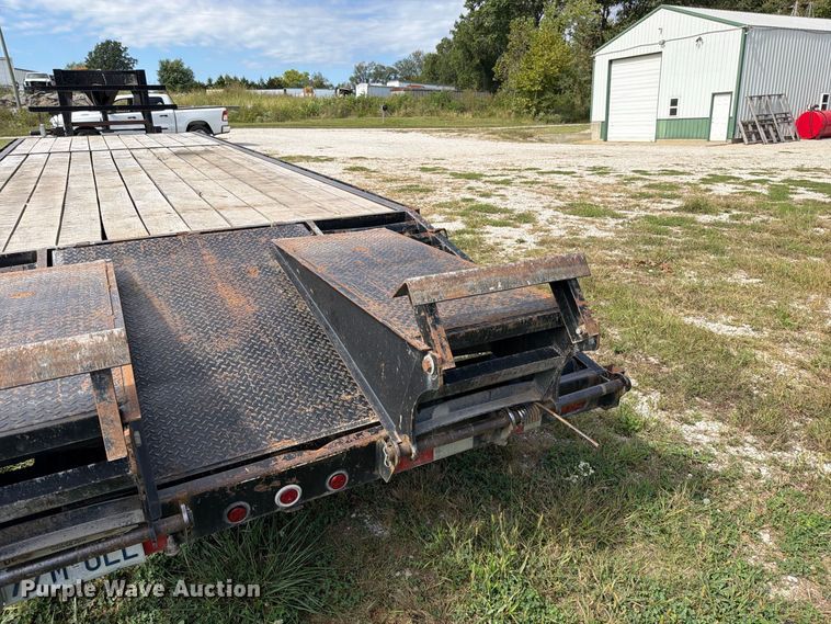 image for item FN5881 2007 Delta FS equipment trailer