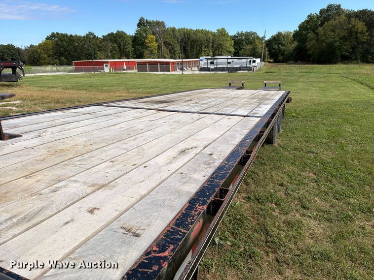 image for item FN5881 2007 Delta FS equipment trailer