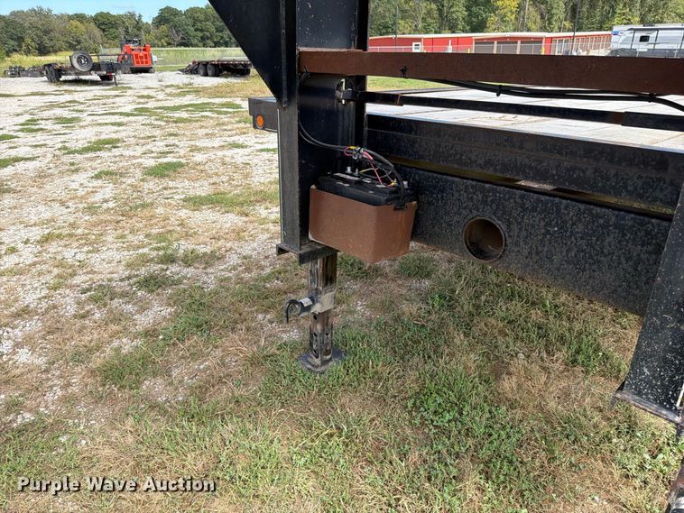 image for item FN5881 2007 Delta FS equipment trailer