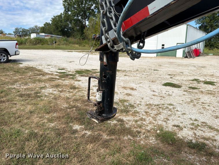 image for item FN5881 2007 Delta FS equipment trailer