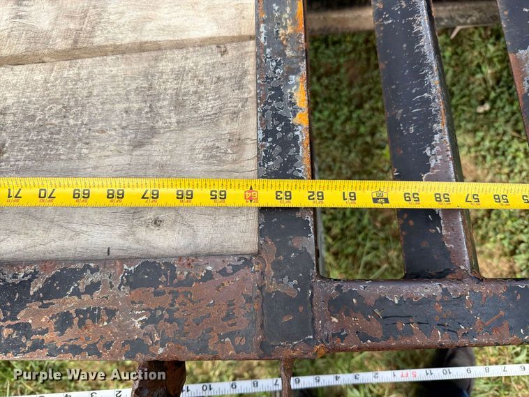 image for item FN5881 2007 Delta FS equipment trailer