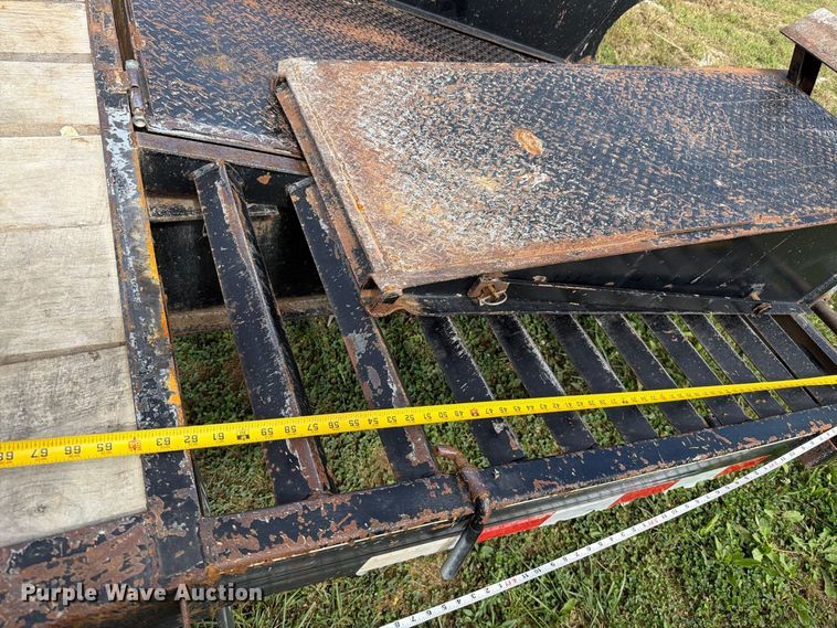 image for item FN5881 2007 Delta FS equipment trailer