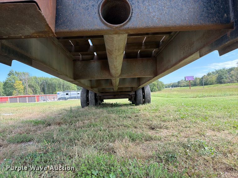 image for item FN5881 2007 Delta FS equipment trailer