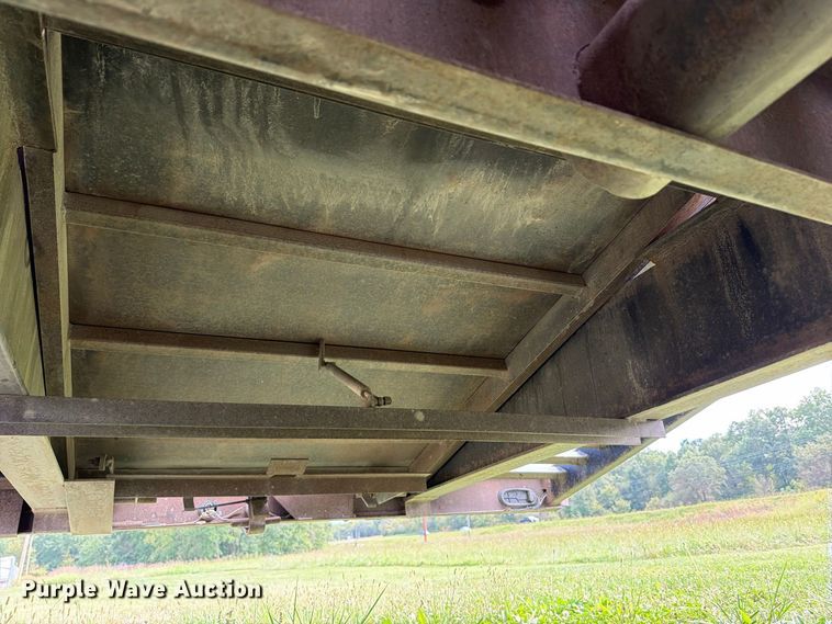 image for item FN5881 2007 Delta FS equipment trailer