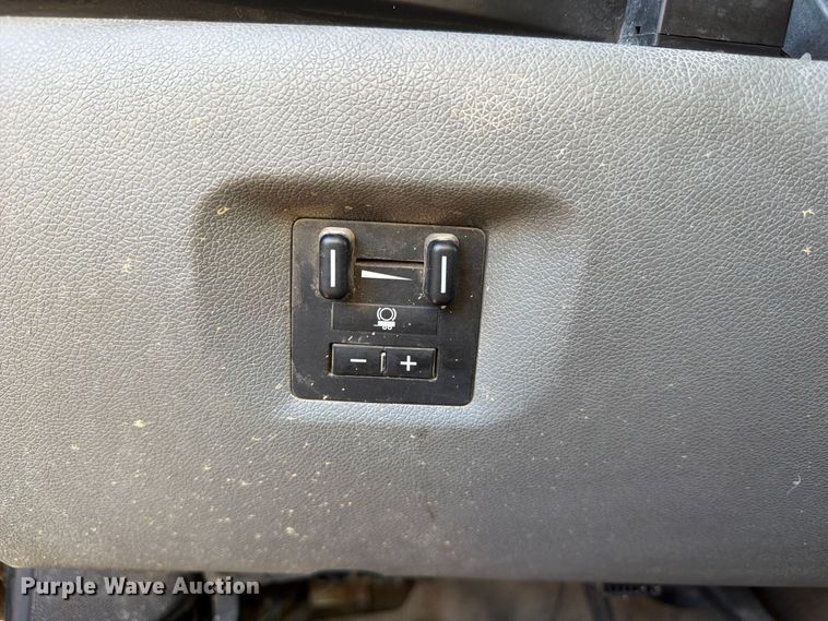 image for item FP3134 2011 Chevrolet Silverado 2500HD utility bed pickup truck
