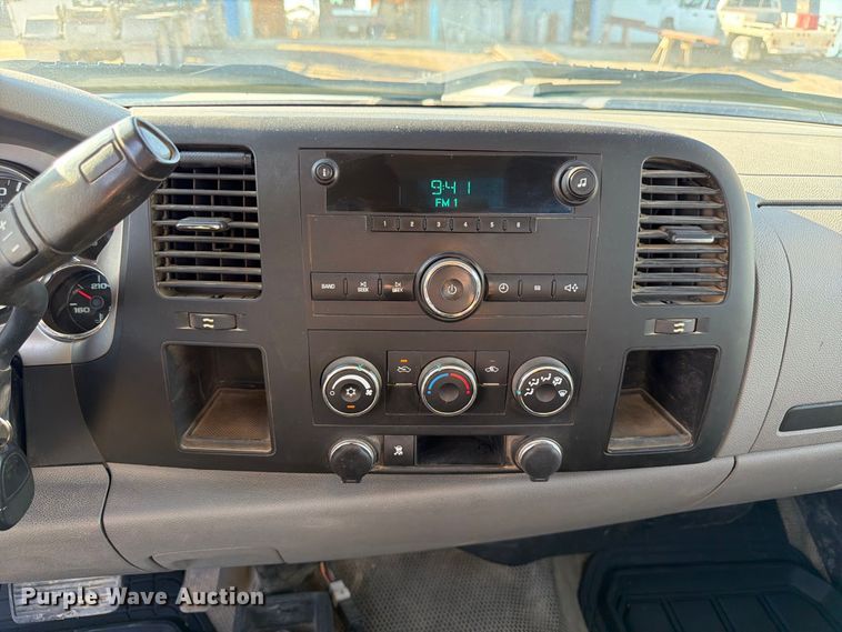 image for item FP3134 2011 Chevrolet Silverado 2500HD utility bed pickup truck
