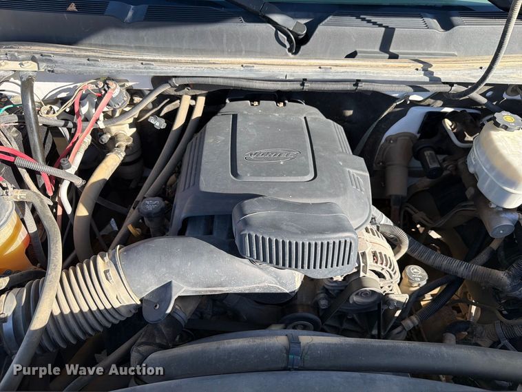 image for item FP3134 2011 Chevrolet Silverado 2500HD utility bed pickup truck