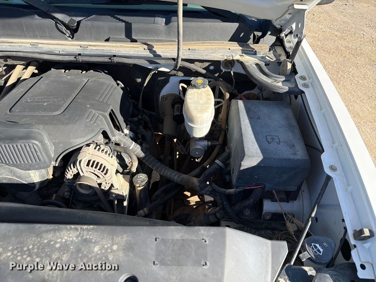 image for item FP3134 2011 Chevrolet Silverado 2500HD utility bed pickup truck