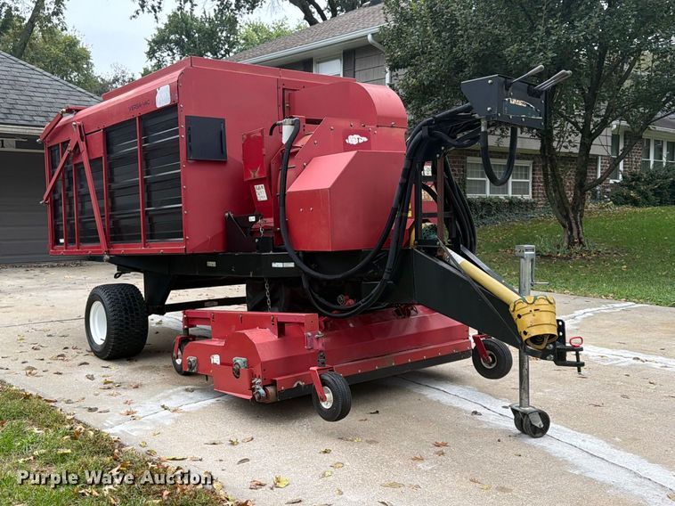 image for item FP4087 Toro Versa-Vac lawn sweeper