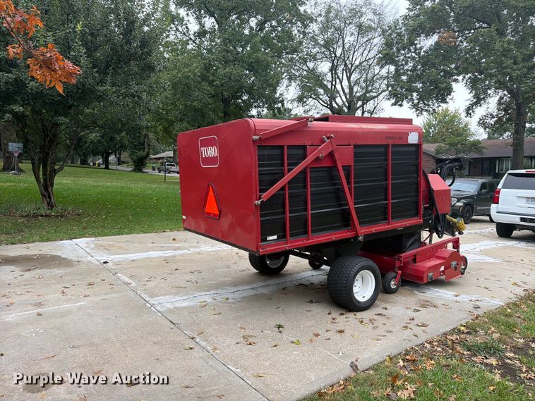image for item FP4087 Toro Versa-Vac lawn sweeper