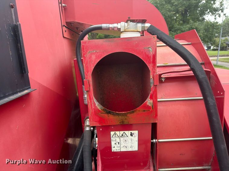 image for item FP4087 Toro Versa-Vac lawn sweeper